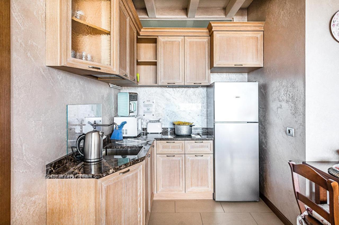 Warda C11 Apartment By Wonderful Italy Desenzano del Garda Exteriér fotografie